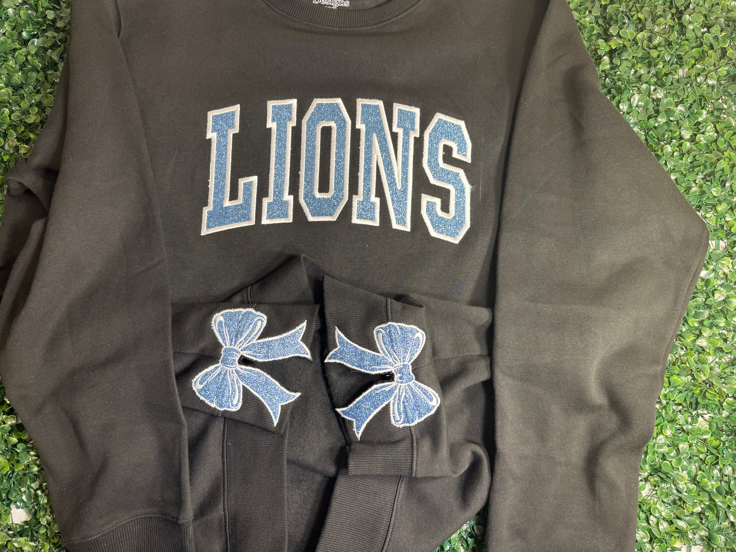 Lions Crewneck (Embroidered)